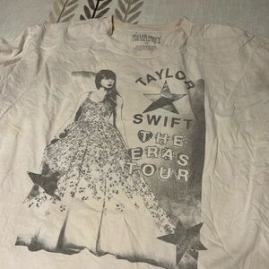 Eras Tour merch Taylor swift (official merch)
